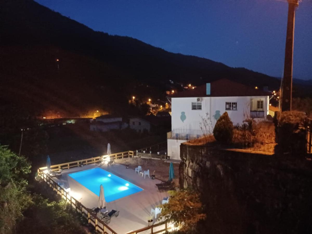 Waterfalls Geres Al Exterior photo